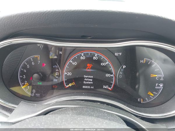 2021 JEEP GRAND CHEROKEE LAREDO E 4X4 — I7