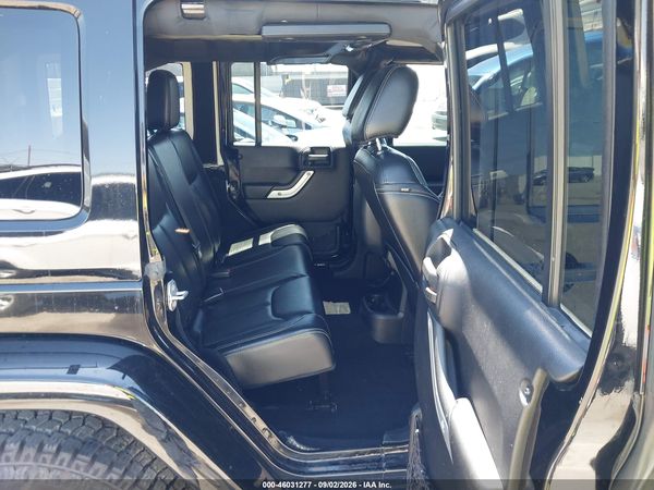 2016 JEEP WRANGLER UNLIMITED SAHARA — I8