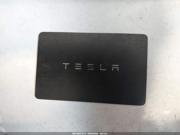 2021 TESLA MODEL Y — I11