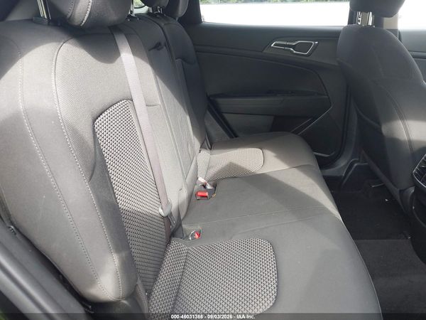 2023 KIA SPORTAGE HYBRID LX — I8