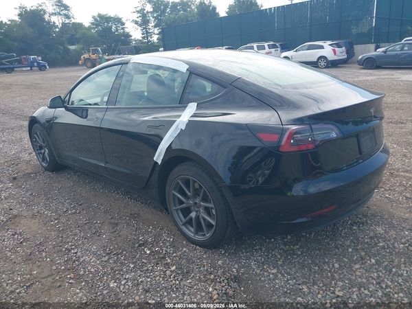 2022 TESLA MODEL 3 — I3