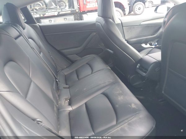 2022 TESLA MODEL 3 — I8