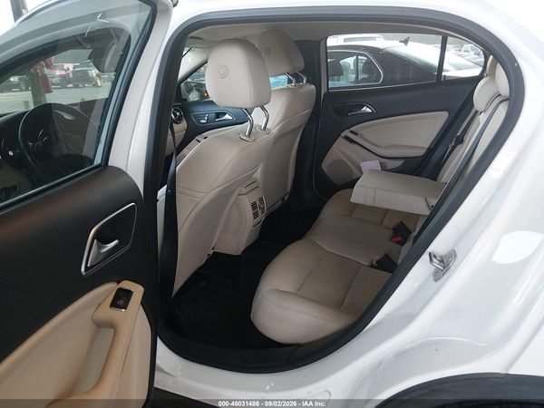 2019 MERCEDES-BENZ GLA 250 GLA250 — I8