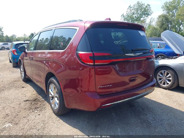 2022 CHRYSLER PACIFICA TOURING L AWD — I3