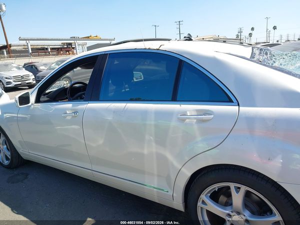 2013 MERCEDES-BENZ S 550 S550 — I117
