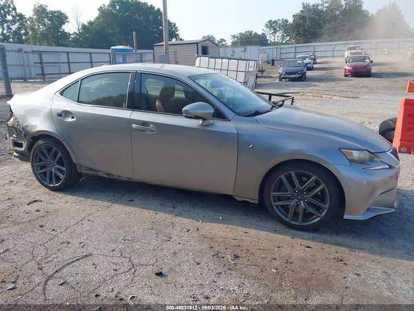 2016 LEXUS IS 200T — I6