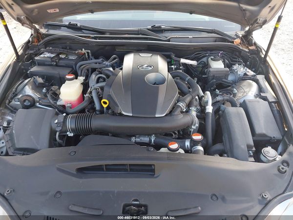 2016 LEXUS IS 200T — I10