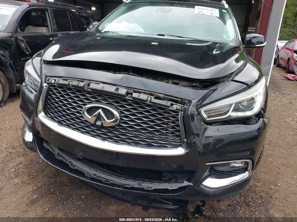 2019 INFINITI QX60 LUXE — I6