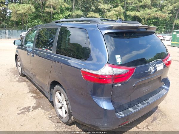 2020 TOYOTA SIENNA LE — I3