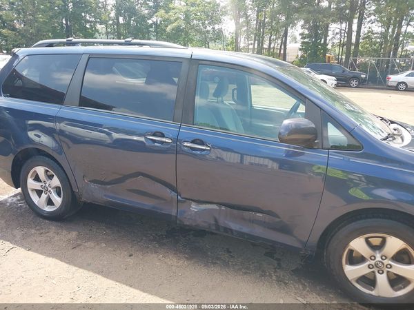 2020 TOYOTA SIENNA LE — I6