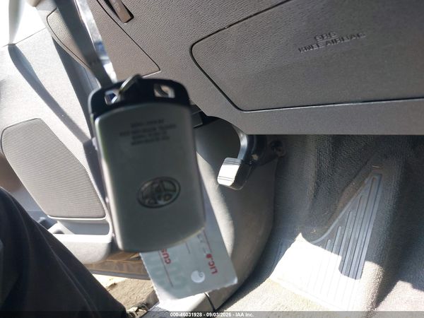 2020 TOYOTA SIENNA LE — I11