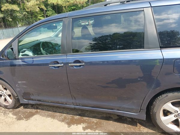 2020 TOYOTA SIENNA LE — I117