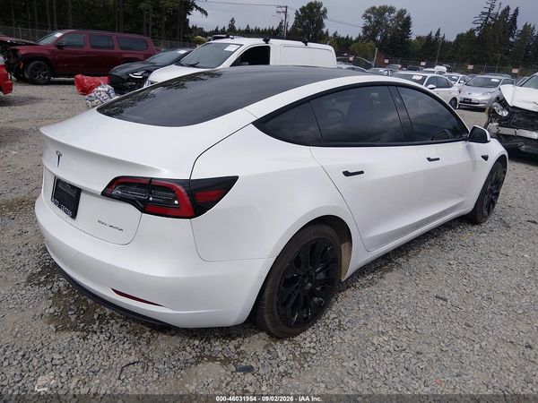 2022 TESLA MODEL 3 — I4