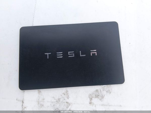 2022 TESLA MODEL 3 — I11