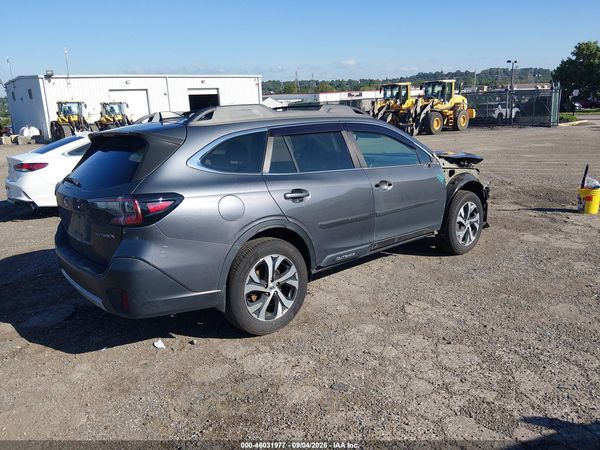 2022 SUBARU OUTBACK LIMITED — I4
