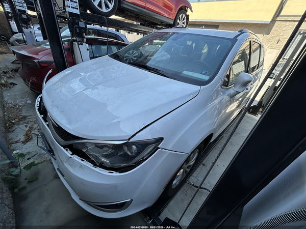 2018 CHRYSLER PACIFICA TOURING L