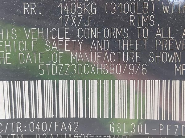 2017 TOYOTA SIENNA L 7 PASSENGER — I9