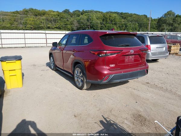 2022 TOYOTA HIGHLANDER LIMITED — I3