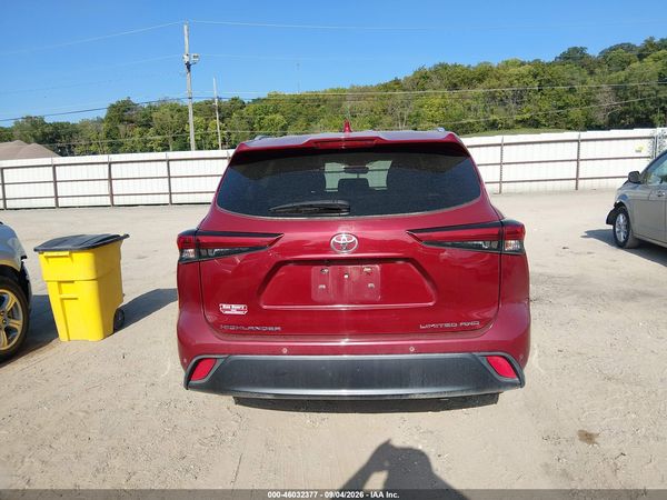 2022 TOYOTA HIGHLANDER LIMITED — I119