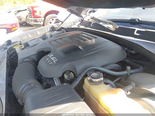 2016 DODGE CHARGER SXT — I10