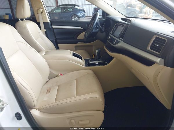 2019 TOYOTA HIGHLANDER XLE — I5