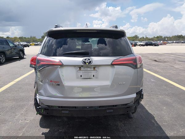2018 TOYOTA RAV4 XLE