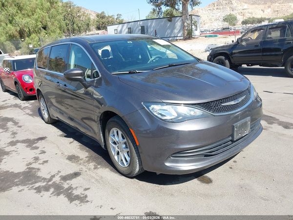 2019 CHRYSLER PACIFICA TOURING — I1