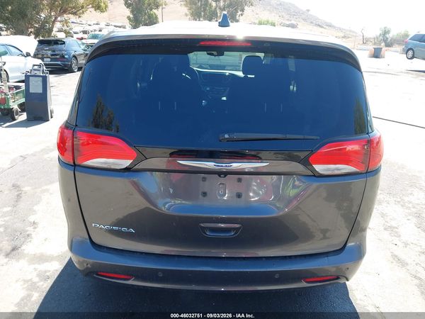 2019 CHRYSLER PACIFICA TOURING — I119