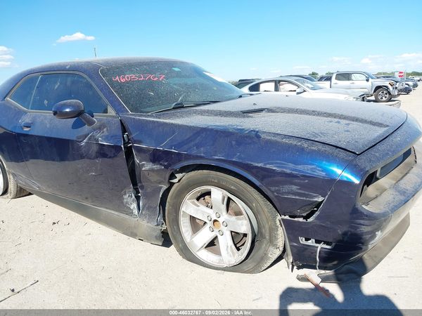 2014 DODGE CHALLENGER SXT PLUS — I6