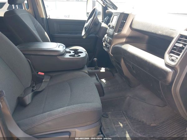 2020 RAM 3500 TRADESMAN  4X4 8' BOX
