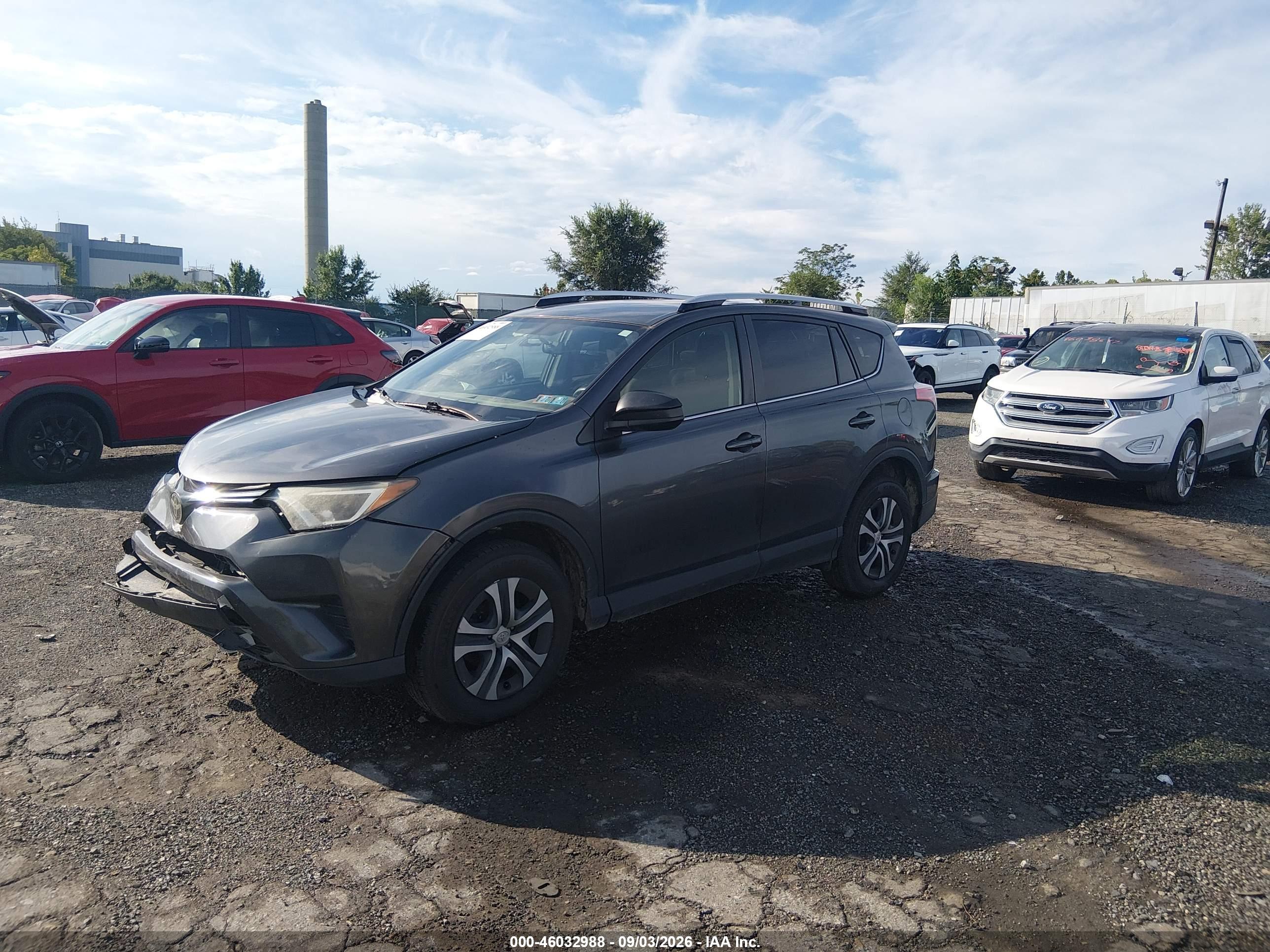 2016 TOYOTA RAV4 LE — I2