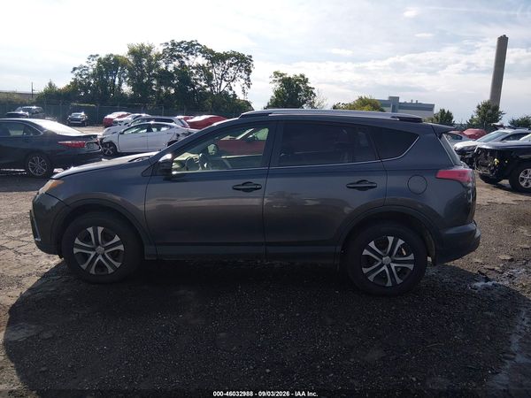 2016 TOYOTA RAV4 LE — I117