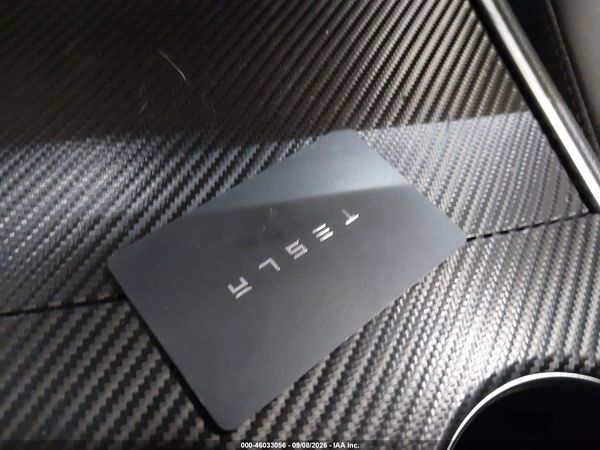 2020 TESLA MODEL 3 — I11