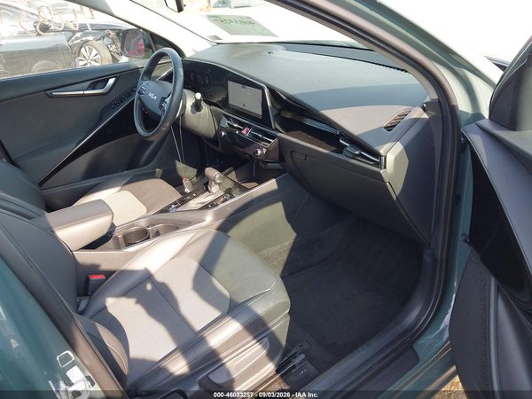 2023 KIA NIRO EX TOURING — I5