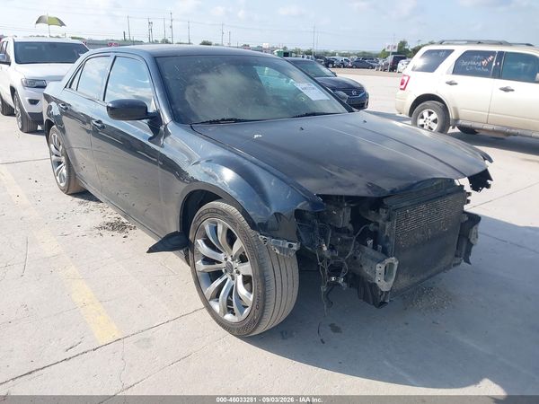 2014 CHRYSLER 300 300S — I1