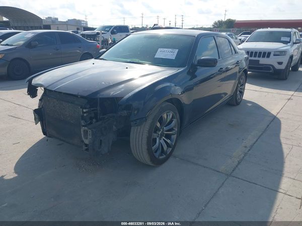 2014 CHRYSLER 300 — I2