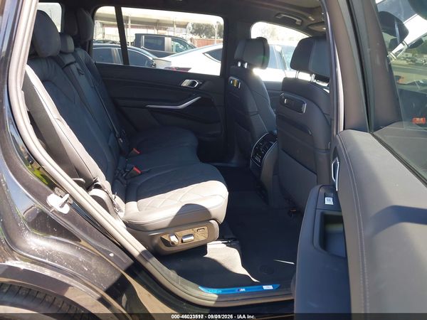 2025 BMW X7 XDRIVE40I — I8