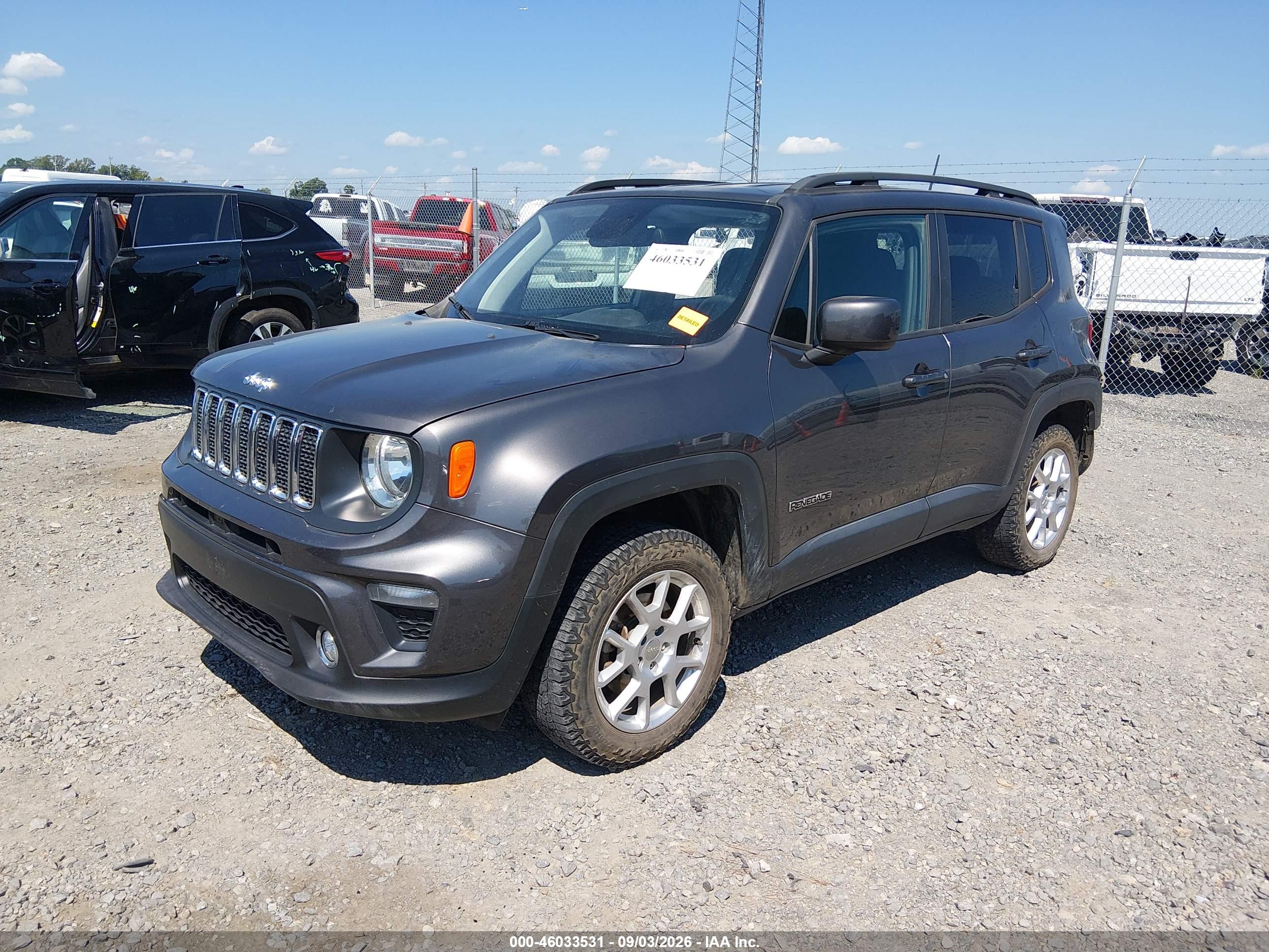 2019 JEEP RENEGADE LATITUDE 4X4 — I2
