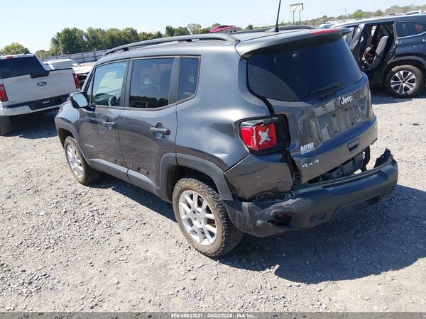 2019 JEEP RENEGADE LATITUDE 4X4 — I3