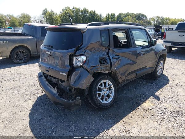 2019 JEEP RENEGADE LATITUDE 4X4 — I4