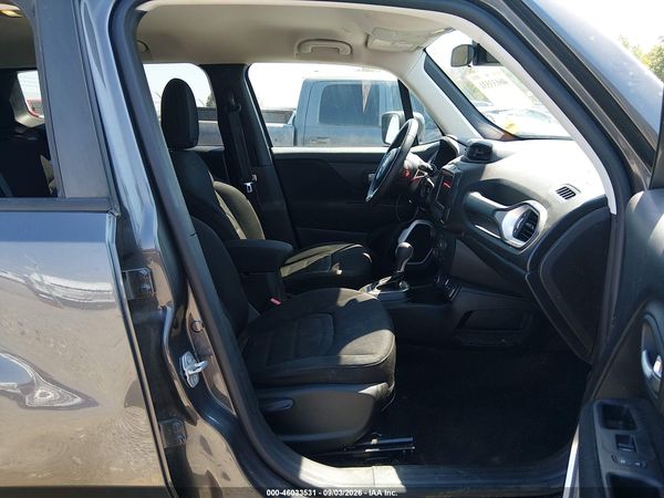 2019 JEEP RENEGADE LATITUDE 4X4 — I5