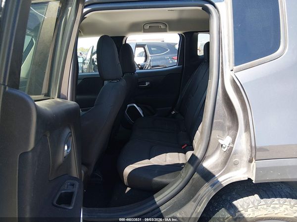 2019 JEEP RENEGADE LATITUDE 4X4 — I8