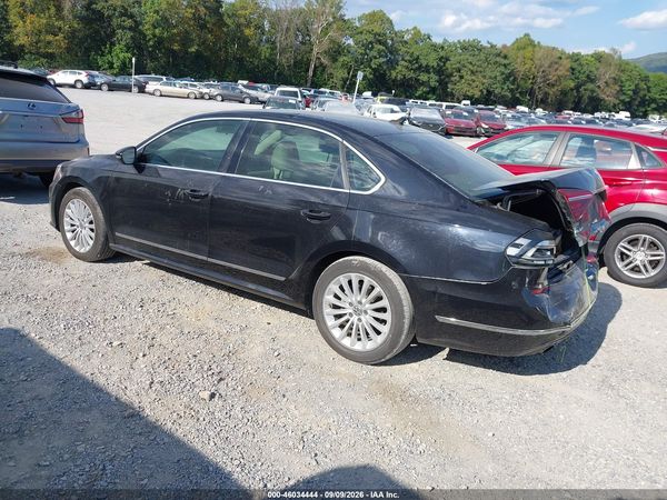 2017 VOLKSWAGEN PASSAT 1.8T SE — I3