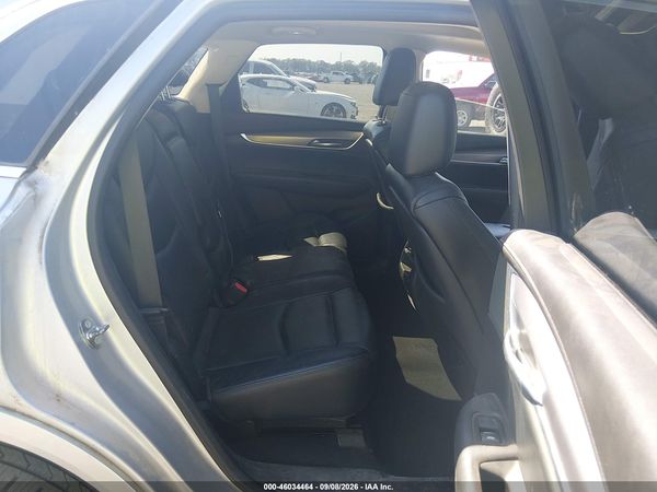 2017 CADILLAC XT5 LUXURY — I8