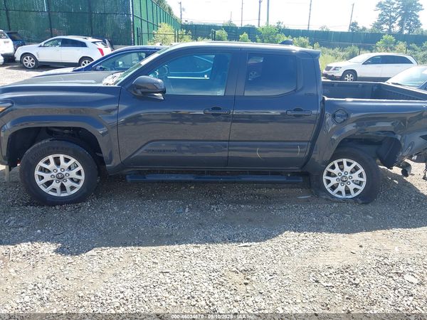 2025 TOYOTA TACOMA SR5 — I117
