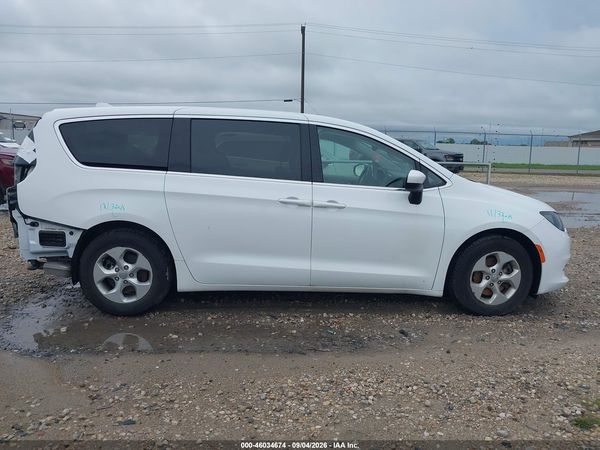 2017 CHRYSLER PACIFICA LX