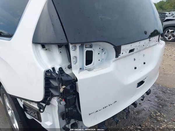 2017 CHRYSLER PACIFICA LX