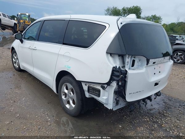 2017 CHRYSLER PACIFICA LX