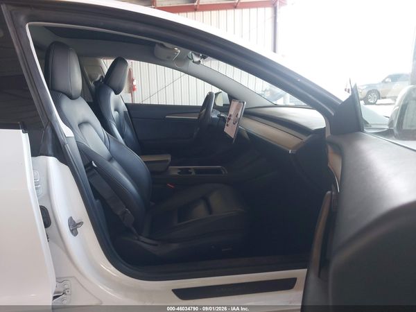 2021 TESLA MODEL 3 — I5