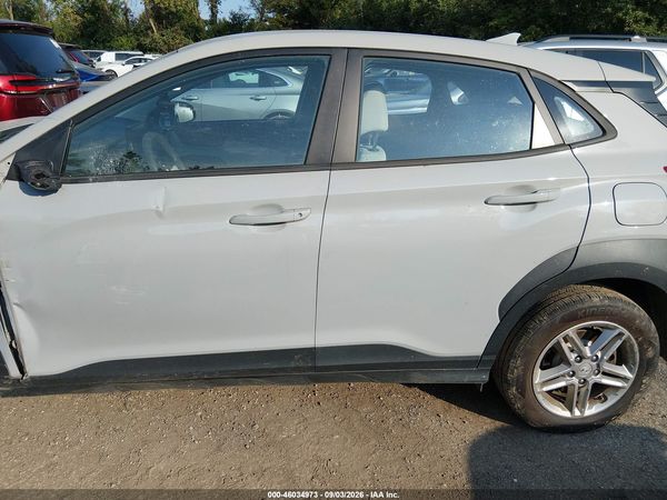 2022 HYUNDAI KONA SE — I117
